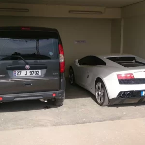 doblo ile lambo yan yana :D