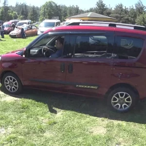 Yunus Kılıç Doblo Trekking'i Test ediyor.