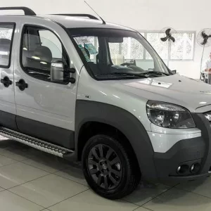 Guardate questa bellissima Fiat Doblo Adventure 1.8litri Flex 16V (130cv benzina)/(132cv etanolo) in Brasile!