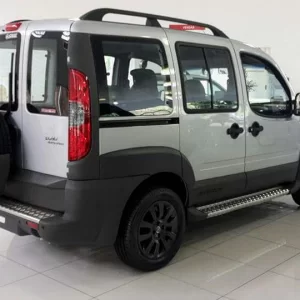 Guardate questa bellissima Fiat Doblo Adventure 1.8litri Flex 16V (130cv benzina)/(132cv etanolo) in Brasile!