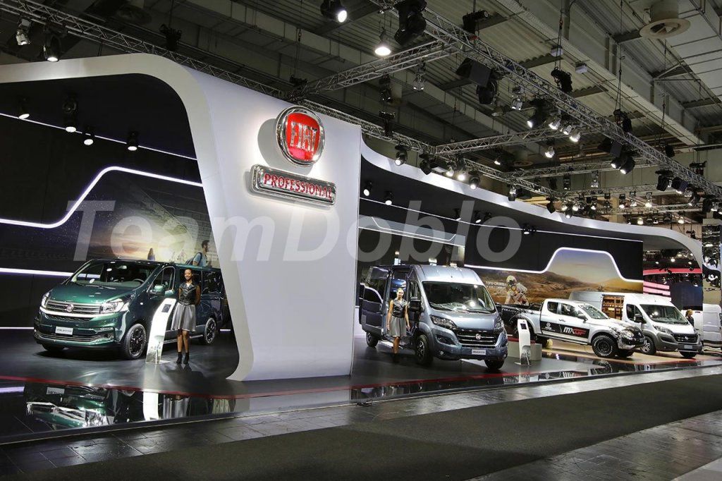 160921_Fiat-Professional_Stand_02.jpg