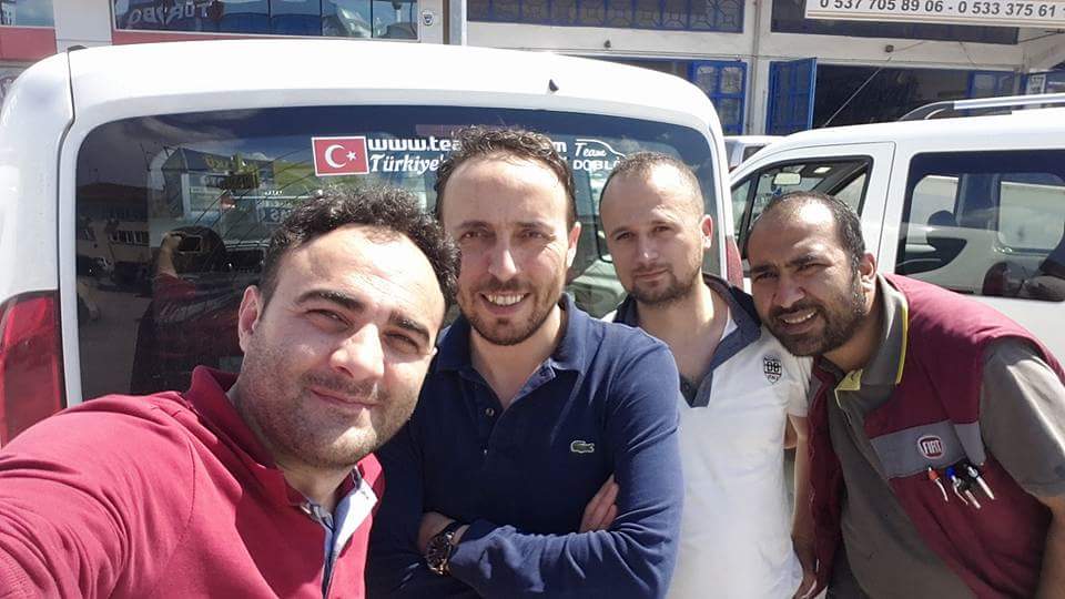 Ünlü oto