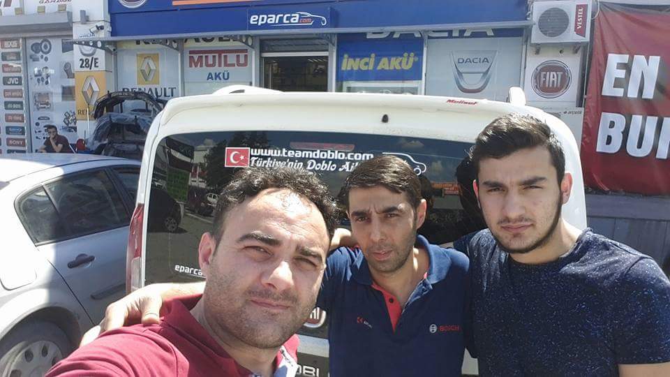 Ünlü oto